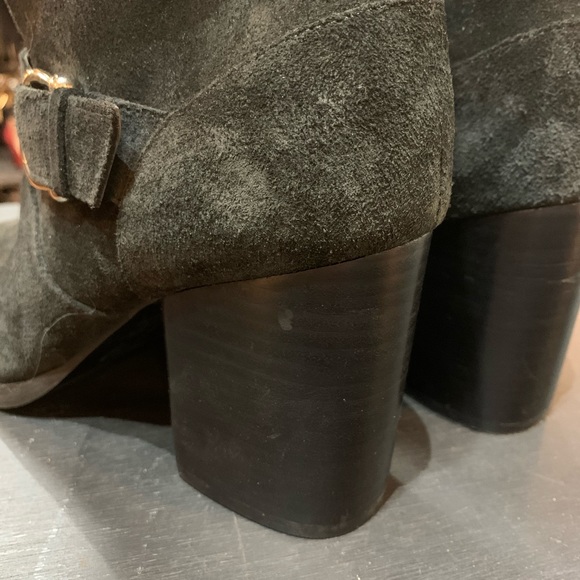 Suede ankle boot - Picture 7 of 8